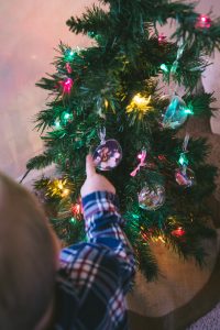 christmas-story-ornament_b-with-tree-5